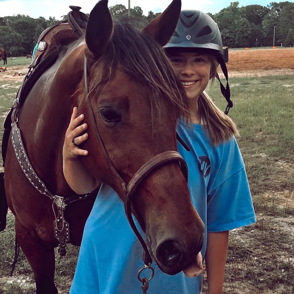 Meet your Posher, Kendall - Picture 1 of 1